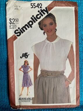 Simplicity sewing pattern 5542 Dress 1980s blouse